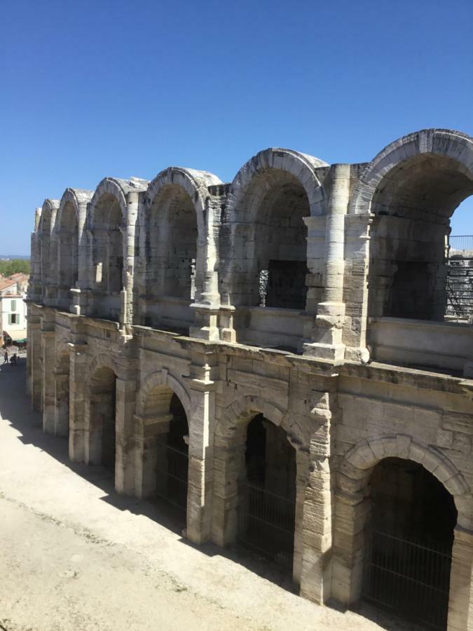 Studio Avec Balcon Donnant Sur Les Arenes D'Arles Exterior foto